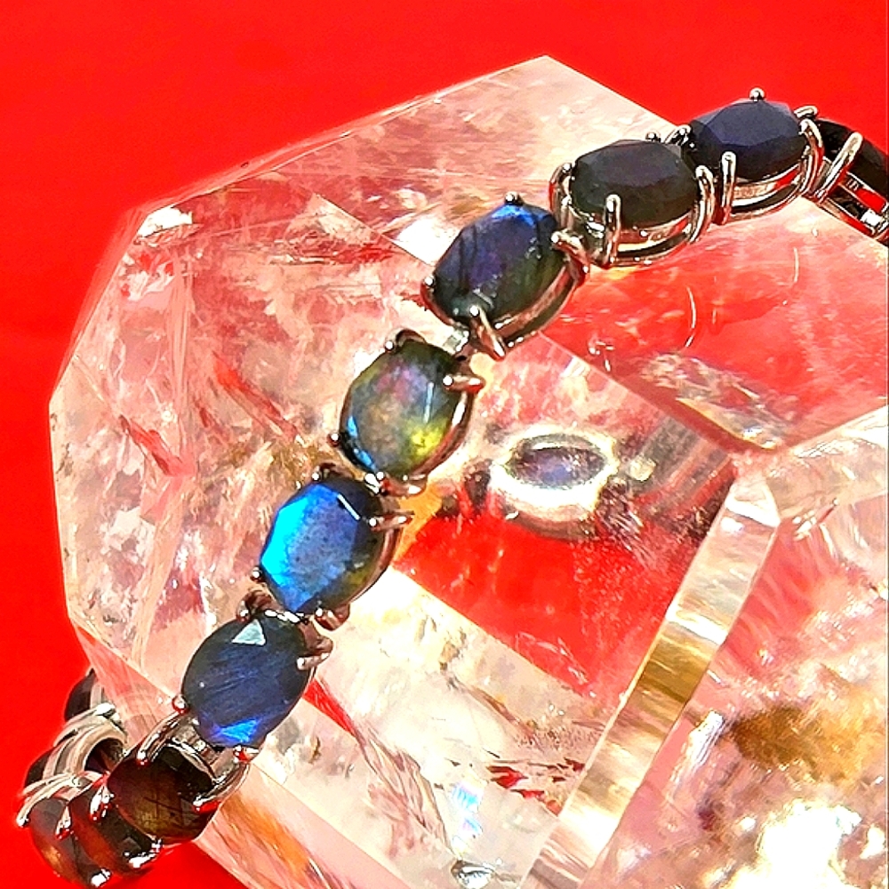 925 Sterling Silver Tennis Bracelet with Natural    Labradorite 7x6mm.